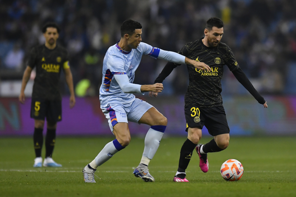 psg-vs-al-nassr-as-fue-el-saludo-entre-cristiano-ronaldo-y-lionel