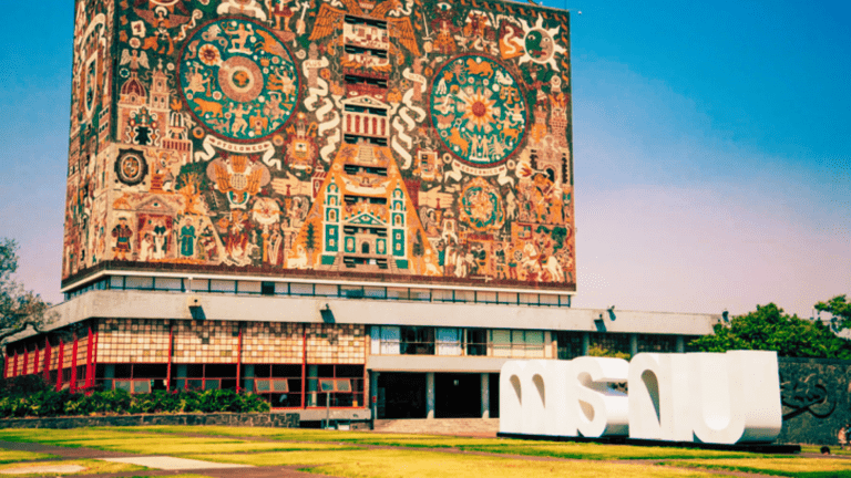 Paros y Toma de Instalaciones en la UNAM: ¿Qué Facultades y Preparatorias se Ven Afectadas?