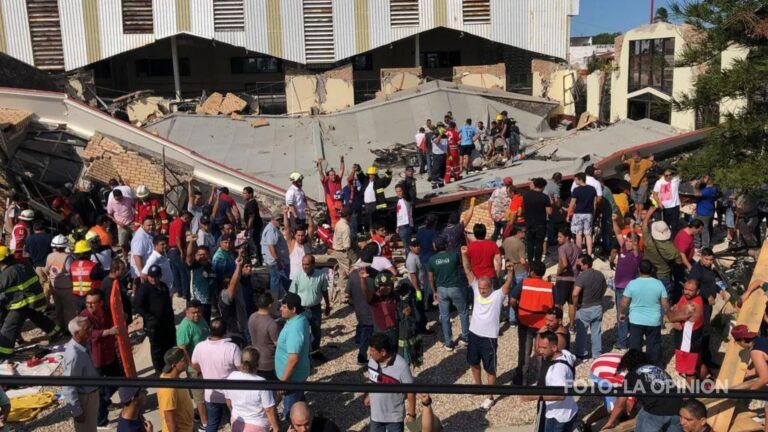 Derrumbe en Iglesia de Santa Cruz deja 10 personas muertas