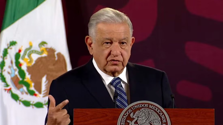 AMLO vs Netflix: La Estrategia del ‘Streaming’ del Bienestar para Transformar México