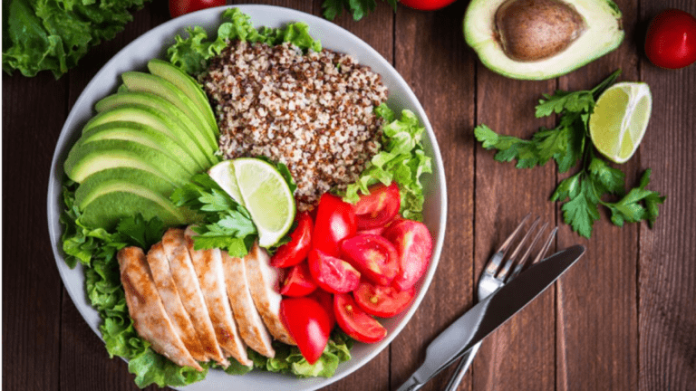 Consejos para una Dieta Balanceada en Chicas Jóvenes: Priorizando la Salud y el Bienestar.