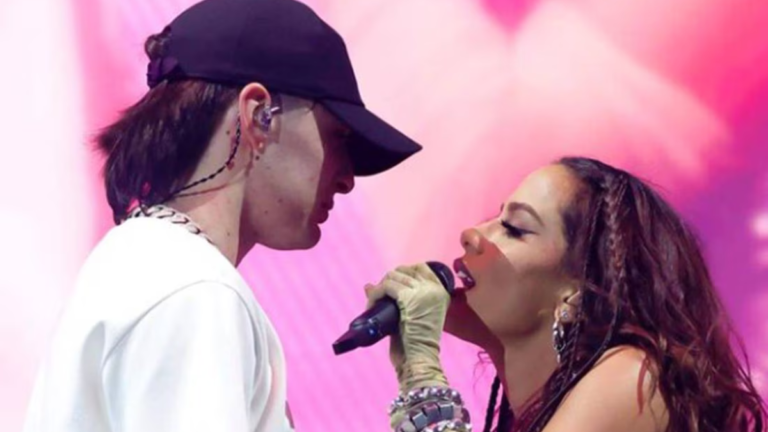 Peso Pluma y Anitta se vuelen tendencia en las redes con su atrevido baile en Coachella