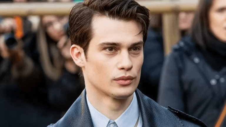 Nicholas Galitzine: La Estrella en Ascenso del Cine y la Televisión