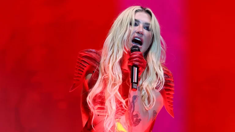 Kesha Regresa con Fuerza y Provocación en Atlantic City