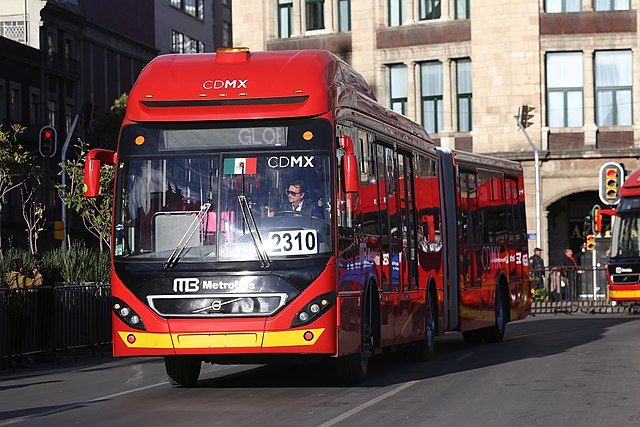 Información Actualizada del Metrobús CDMX Hoy Miércoles 10 de Julio: Cierre de Estaciones en Línea 1 por Manifestación en Insurgentes Sur.