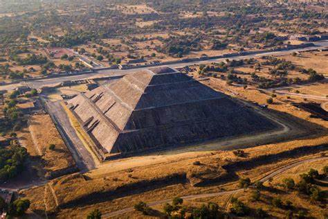 Pirámides de Teotihuacán: Misterio y Grandeza de la Antigüedad Mexicana