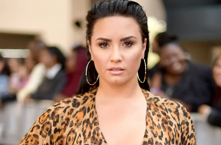 Demi Lovato colaborará con Grupo Firme en su próxima parada en Miami