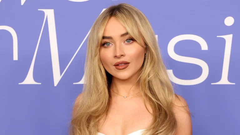 Sabrina Carpenter Lidera la Lista de Singles en el Reino Unido