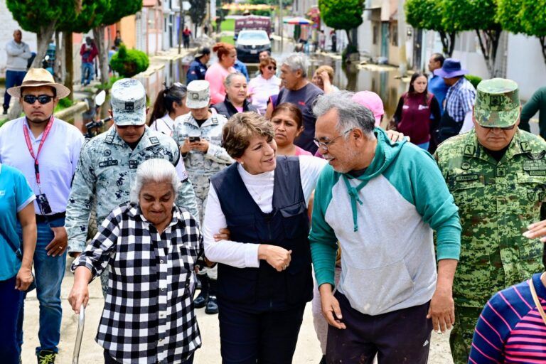 Supervisó Delfina Gómez obras del Colector en Chalco