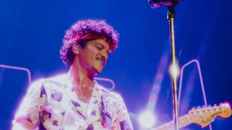 Bruno Mars deslumbra en el Estadio GNP: Una noche para recordar