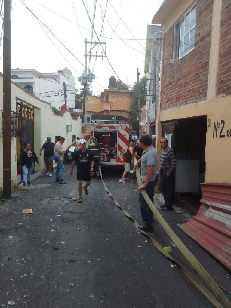 Habilitan albergues para afectados por explosión en Coyoacán 