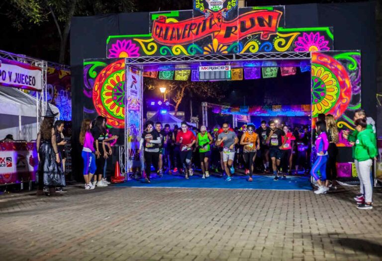 Carrera Nocturna de Día de Muertos 2024 en CDMX: Celebra la vida y la memoria 