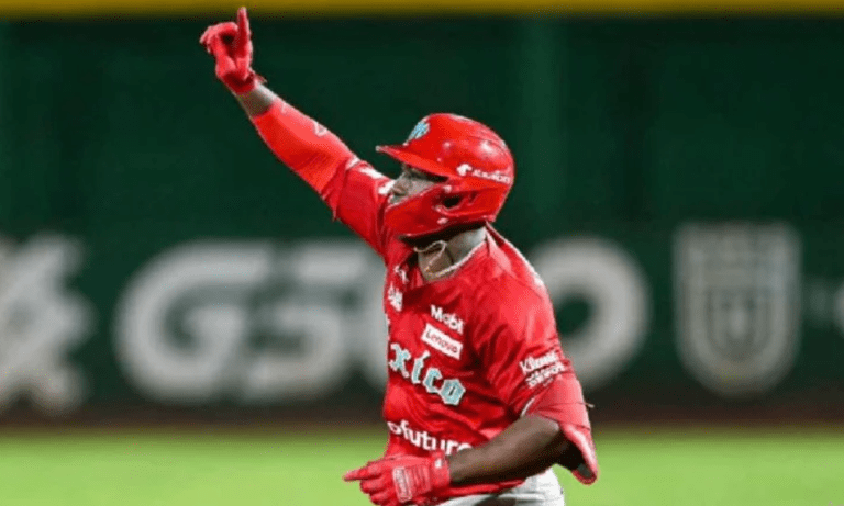 Dominio Escarlata: Diablos Rojos Aplasta a Sultanes en el Primer Juego de la Serie del Rey