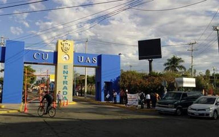 Estudiantes de la UAS protestan contra paro laboral y conflicto interno