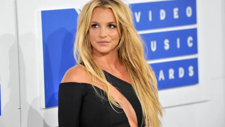 Britney Spears Transforma su Retiro Musical en Literatura: ¡Una Novela en Camino!