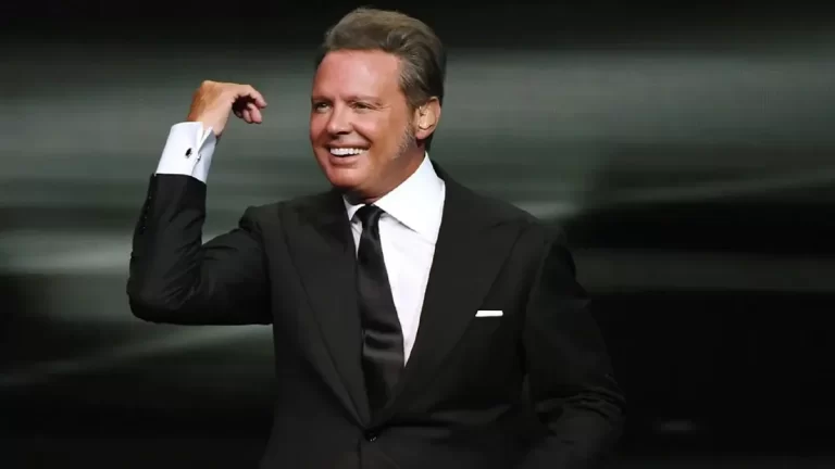 Luis Miguel suspende conciertos en México por recomendaciones médicas