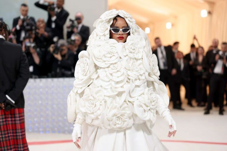 ¡Rihanna Regresa a la Met Gala 2025 y el Mundo de la Música!