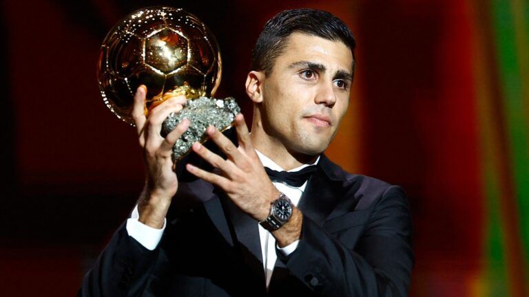 “Rodri se lleva el Balón” de Oro, coronando un año memorable para el fútbol español.