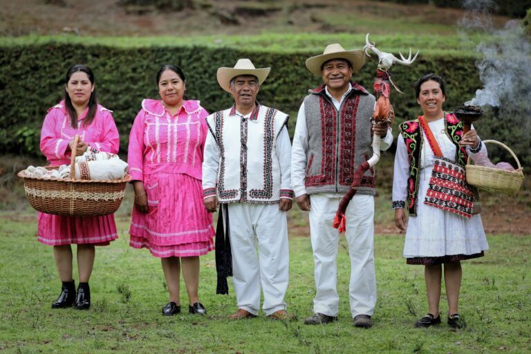 Estado de México impulsa las tradiciones indígenas con talleres culturales 