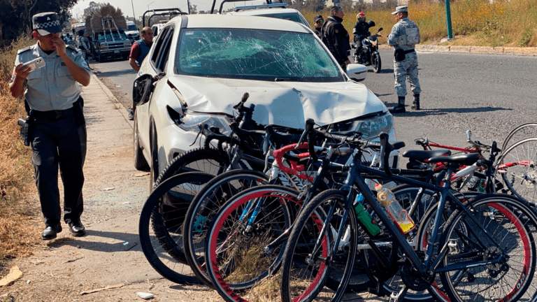 Accidente en Nezahualcóyotl: Automovilista Arrolla a Peregrinos Ciclistas