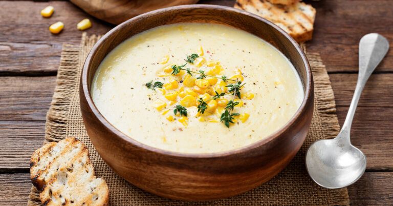 Del maíz al plato: Aprende a preparar una deliciosa crema de elote natural o con elote de lata