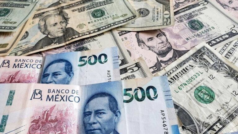 Peso mexicano avanza tras rumores sobre aranceles de Trump