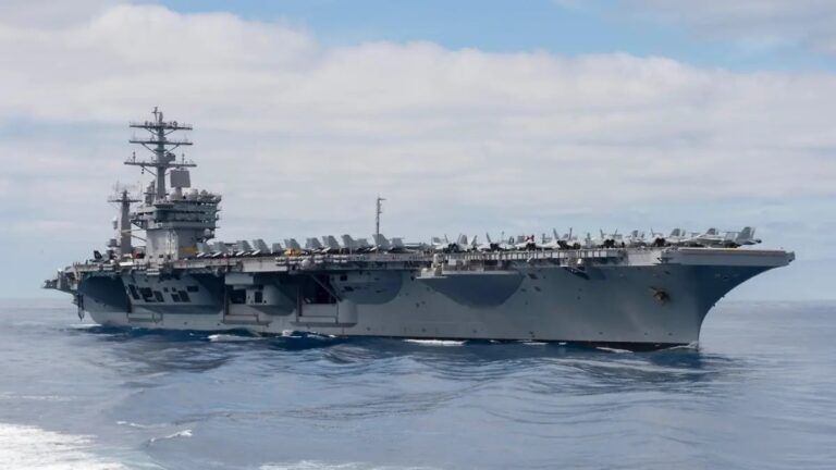 Avistan barcos militares de Estados Unidos cerca de Baja California; navegan en aguas internacionales, aclara la Semar