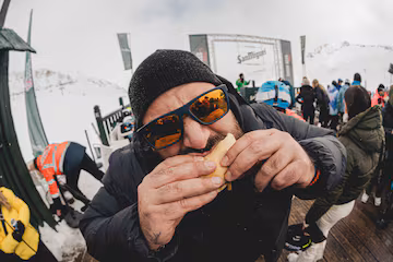 Chef Bosco Jiménez lanza una hamburguesa exclusiva para los amantes de la cerveza