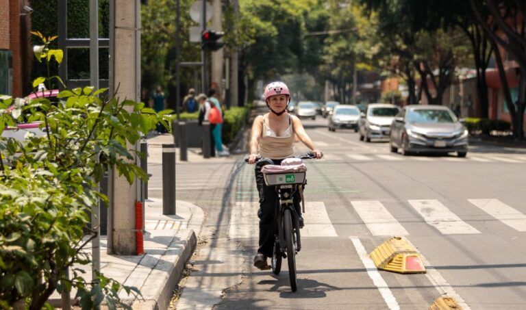 Ciclovías en CDMX crecen un 270%, pero amenazan la seguridad de los conductores y ciclistas