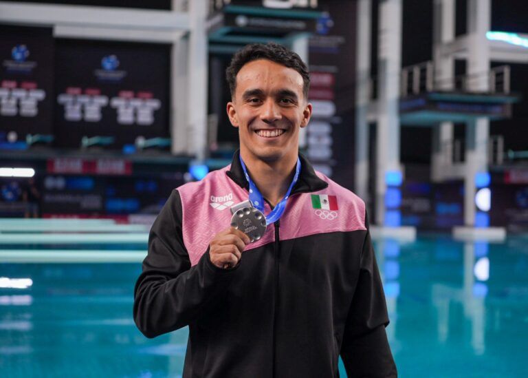 Logra Juan Celaya Hernández plata para México en trampolín de 3 metros