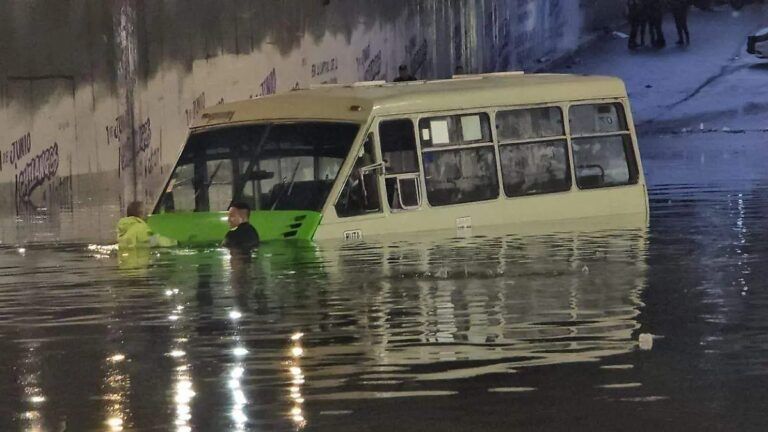 Hizo estragos la lluvia de esta madrugada en la CDMX