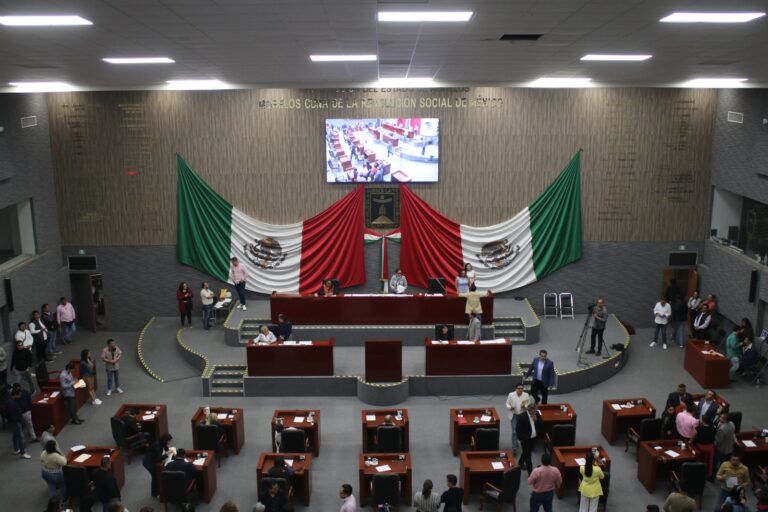 Congreso de Morelos extingue el Instituto de la Mujer, aumenta número de diputados y burla la paridad electoral