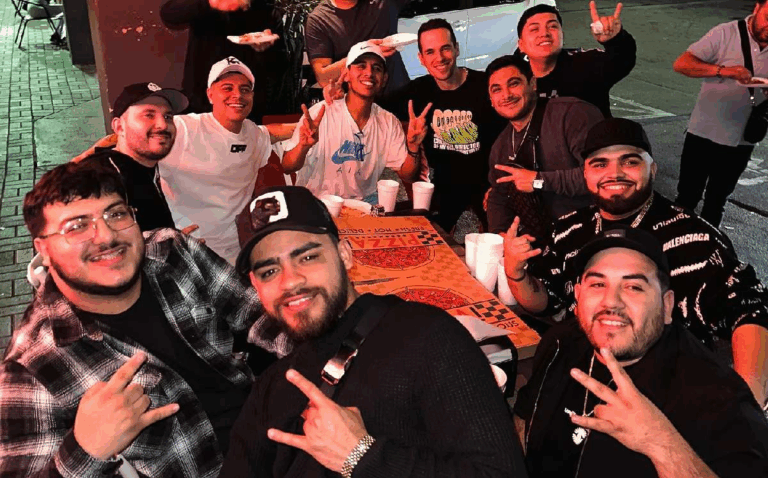  Grupo Frontera y Grupo Firme hacen historia: «El amor de su vida» entra al club del billón en YouTube