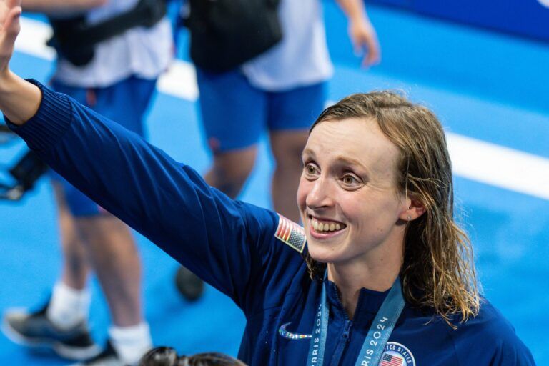 Katie Ledecky amplía su dominio en los mundiales de natación