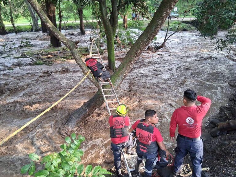 ENCUENTRAN CUERPO DE JOVEN ORIGINARIA DE CDMX QUE FUE ARRASTRADA POR LA CRECIENTE DEL RÍO YAUTEPEC