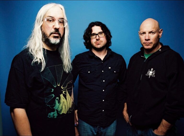 Dinosaur Jr. celebra 40 años con reconciliación parcial y gira auspiciosa