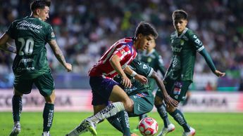 Comisión de Árbitros reconoce error en el Chivas vs León