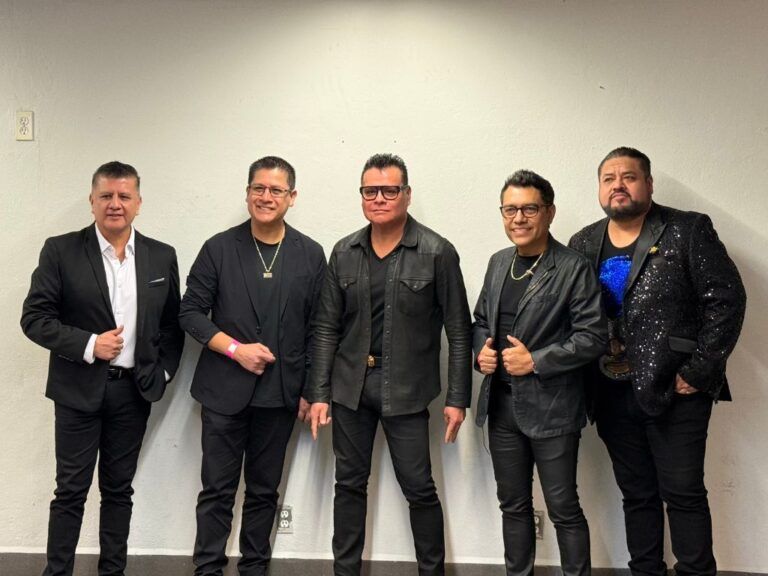 “Bryndis Por Siempre” conquista la Arena CDMX con un concierto lleno de nostalgia y romanticismo